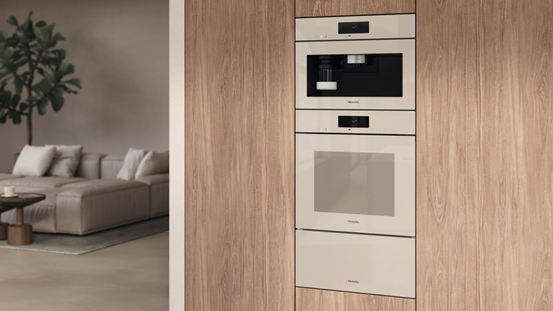 Cafetera empotrable con DirectWater Beige